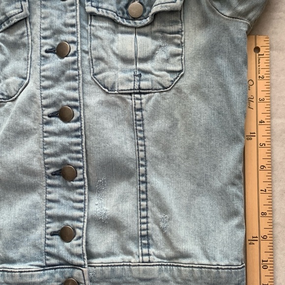 Kut from the Kloth Women’s Distressed Classic Denim Jacket Light Wash Size Small - Picture 14 of 15